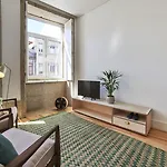 Pause Apartment *