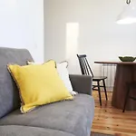 Pause Apartment *
