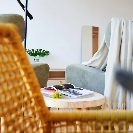 Pause Apartment